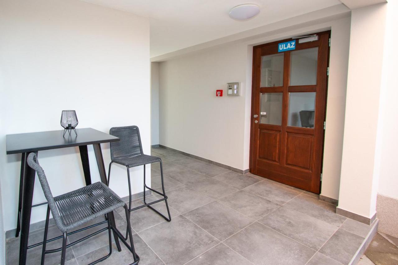 Apartmani Kac Карловац Экстерьер фото