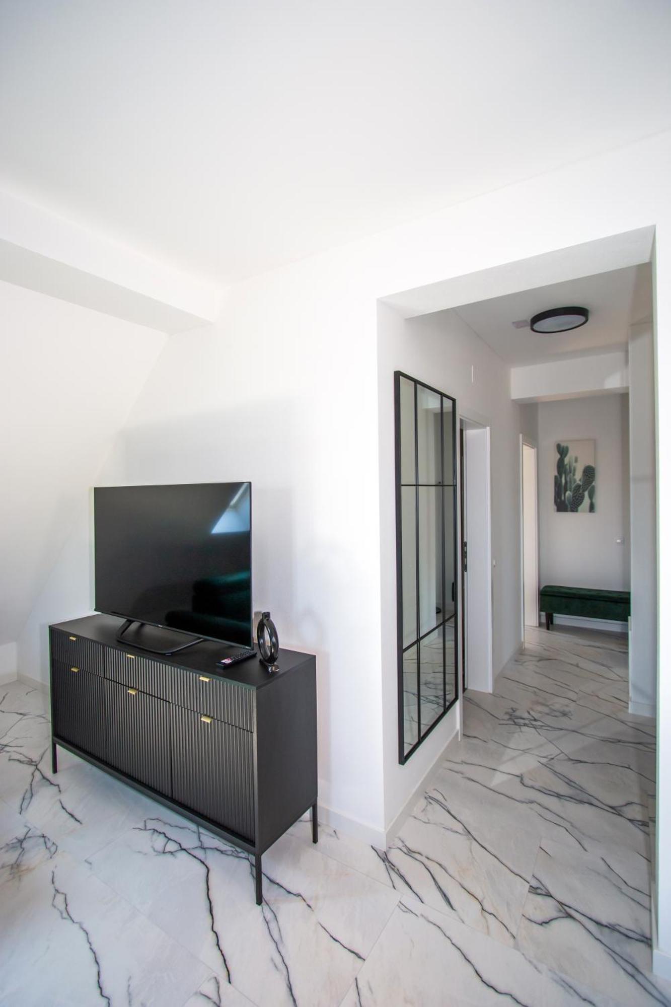 Apartmani Kac Карловац Экстерьер фото