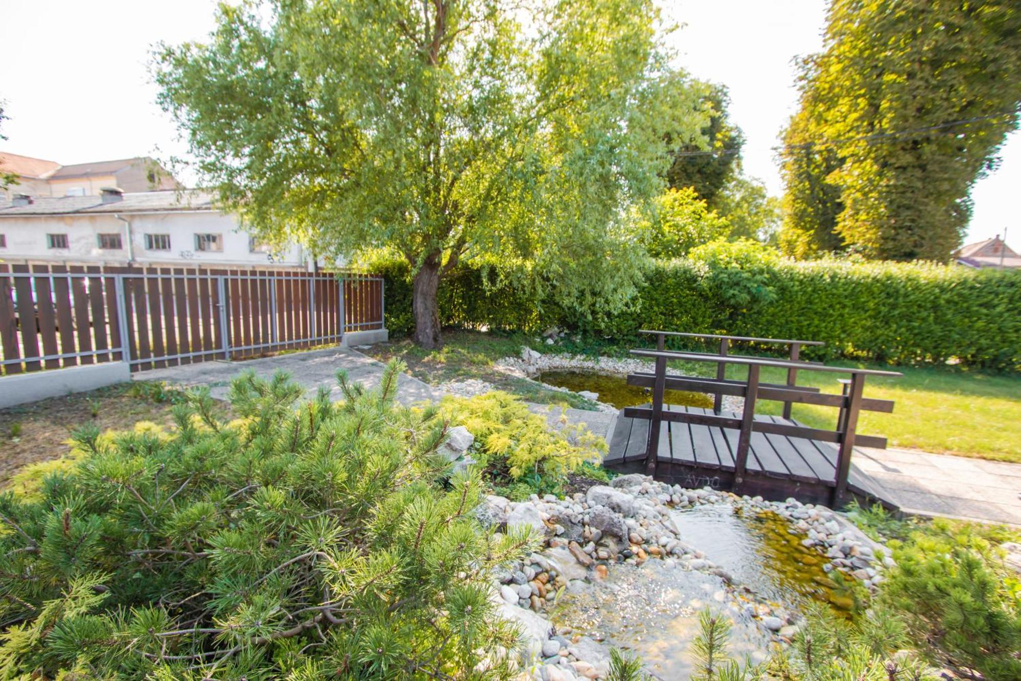 Apartmani Kac Карловац Экстерьер фото